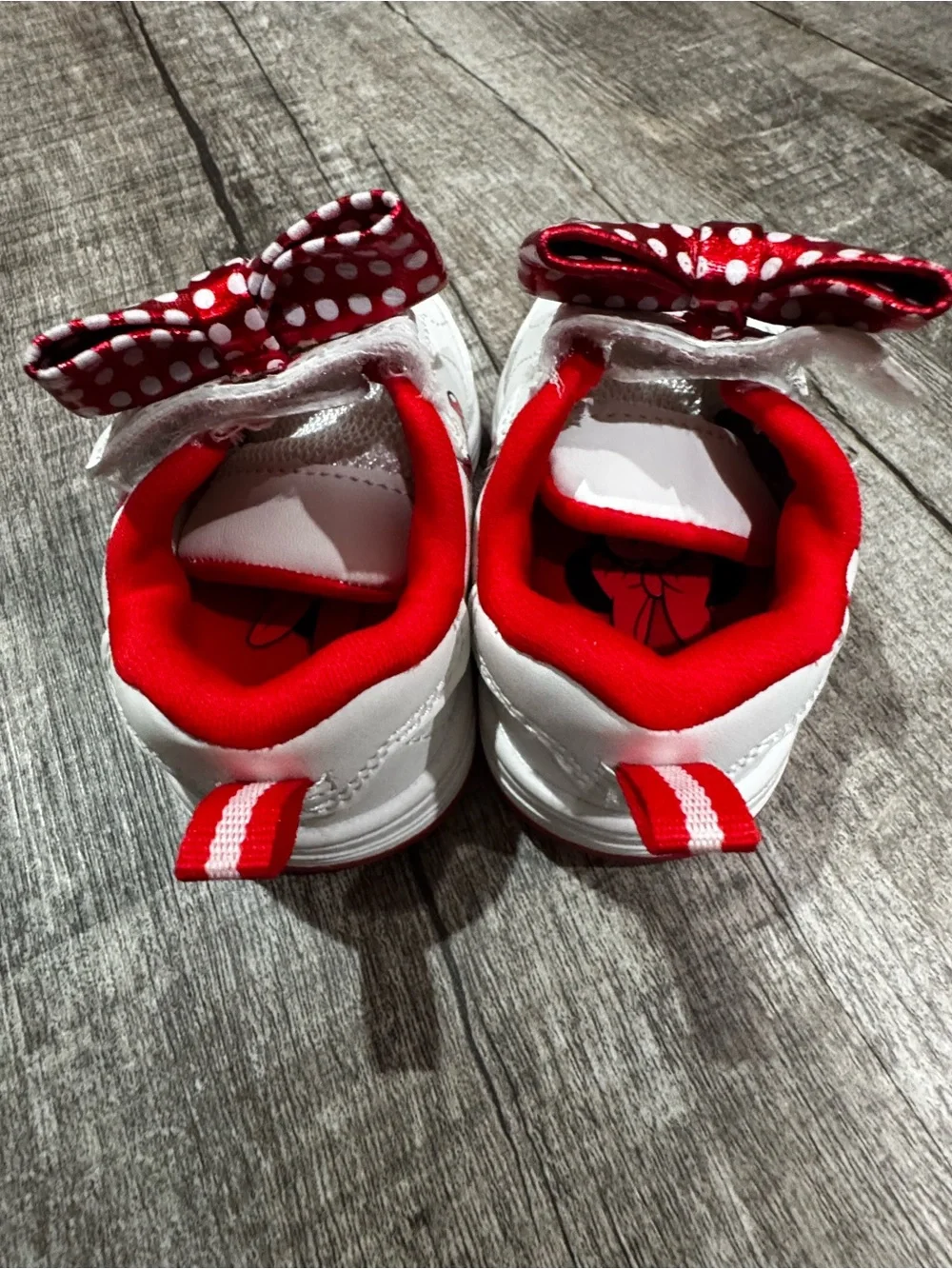 NIB Disney Baby Minnie Mouse Red Polka Dot Bow Sneakers — Size 3